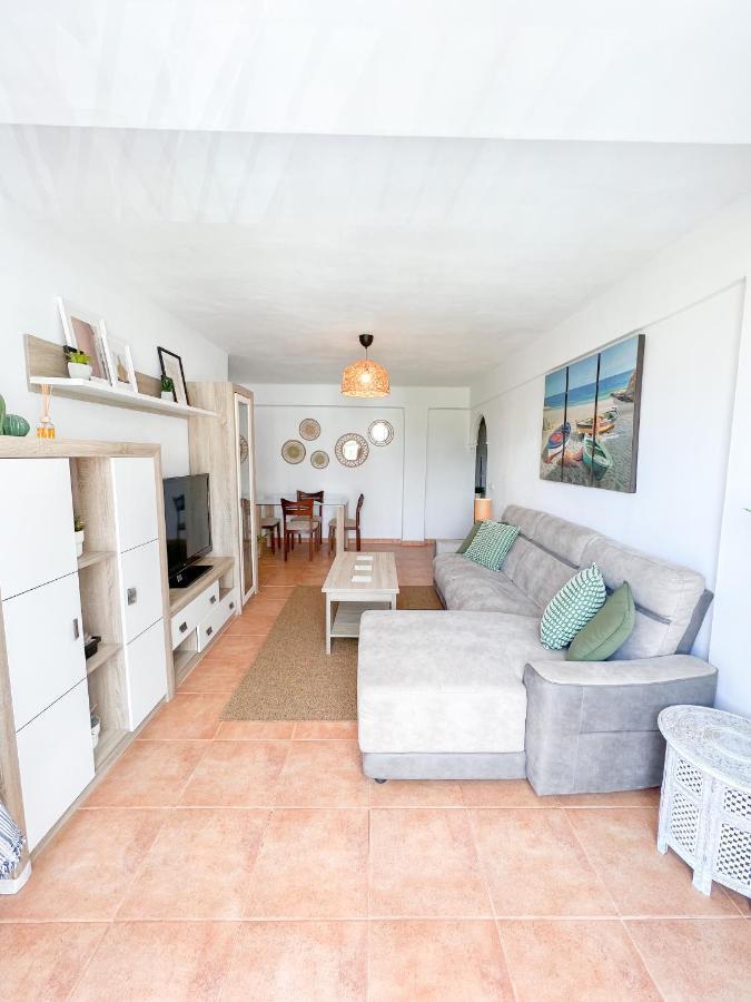 Spacious Apartment In The Center Of Torremolinos Buitenkant foto